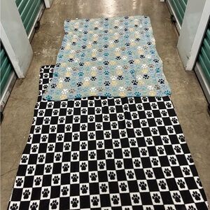 Paw Print Fleece Blankets Duo